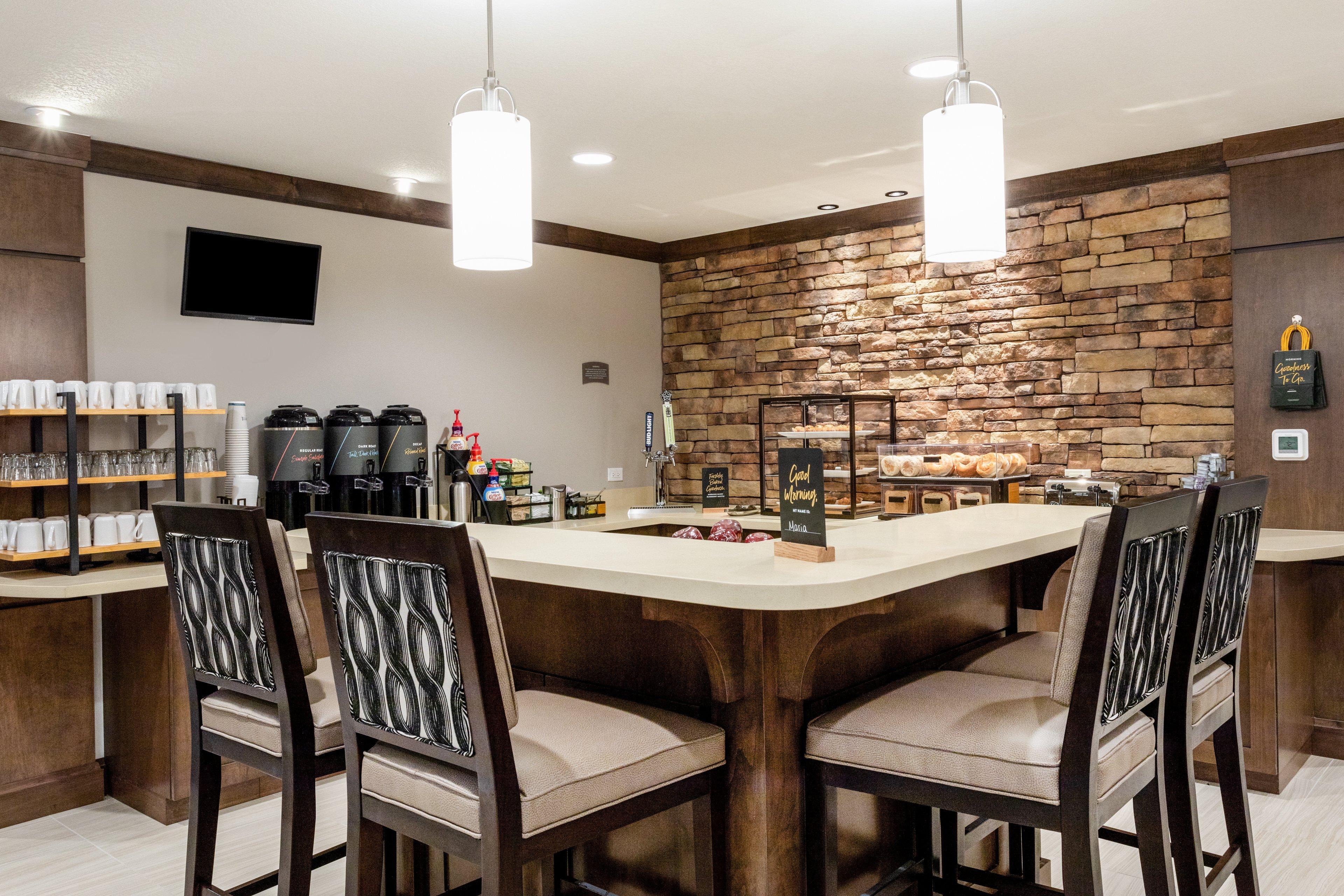 Staybridge - Lauderdale Airport - West By Ihg Davie
